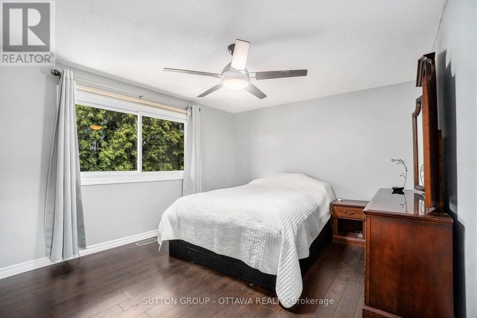 6164 BROOKSIDE LANE