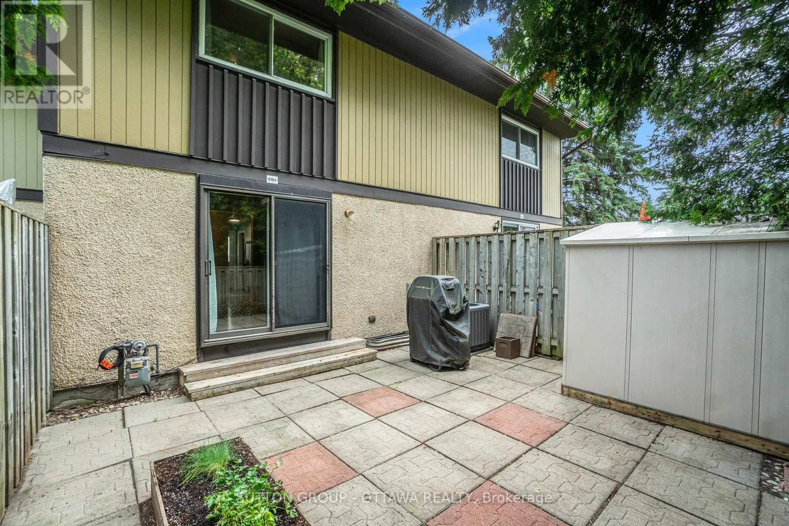 6164 BROOKSIDE LANE