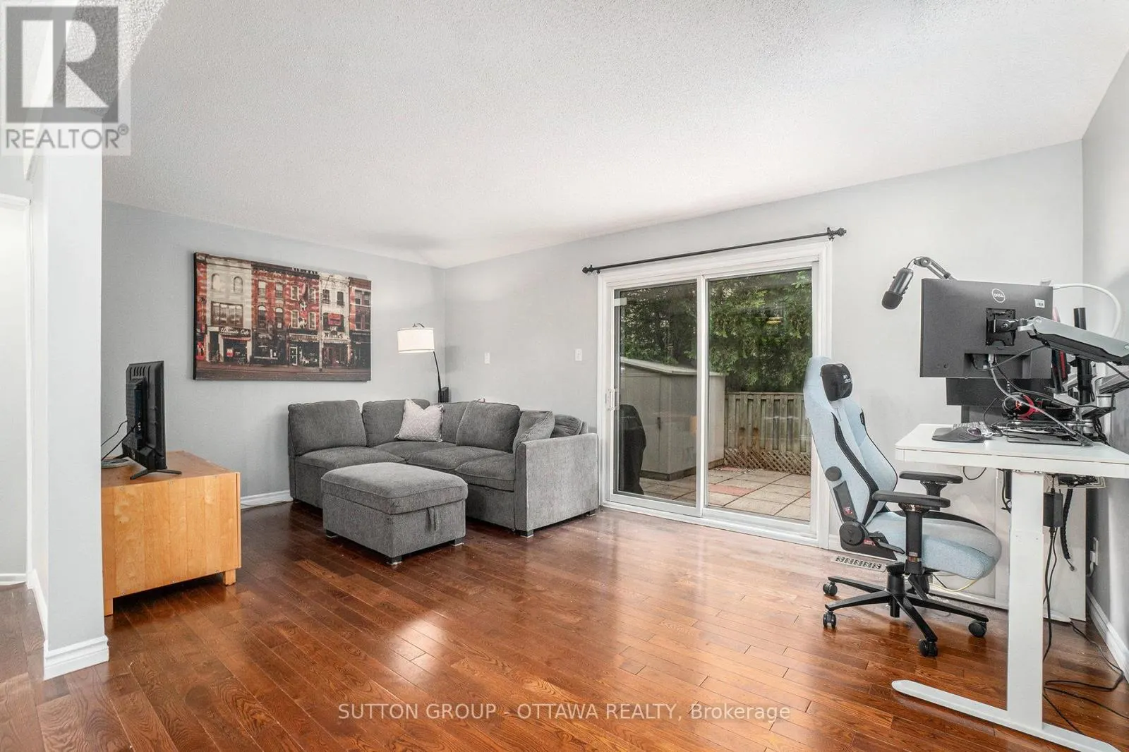 6164 BROOKSIDE LANE