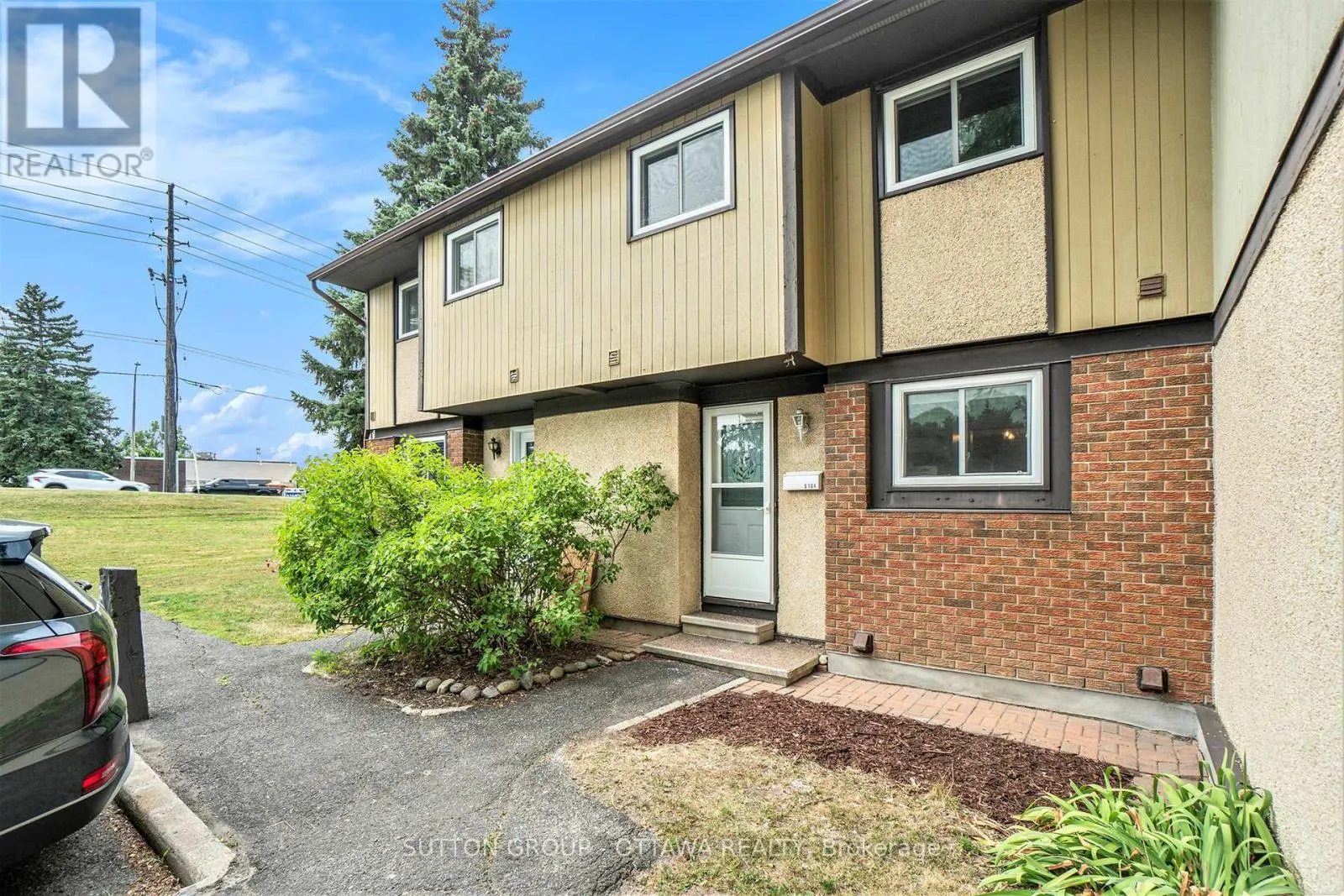 6164 BROOKSIDE LANE