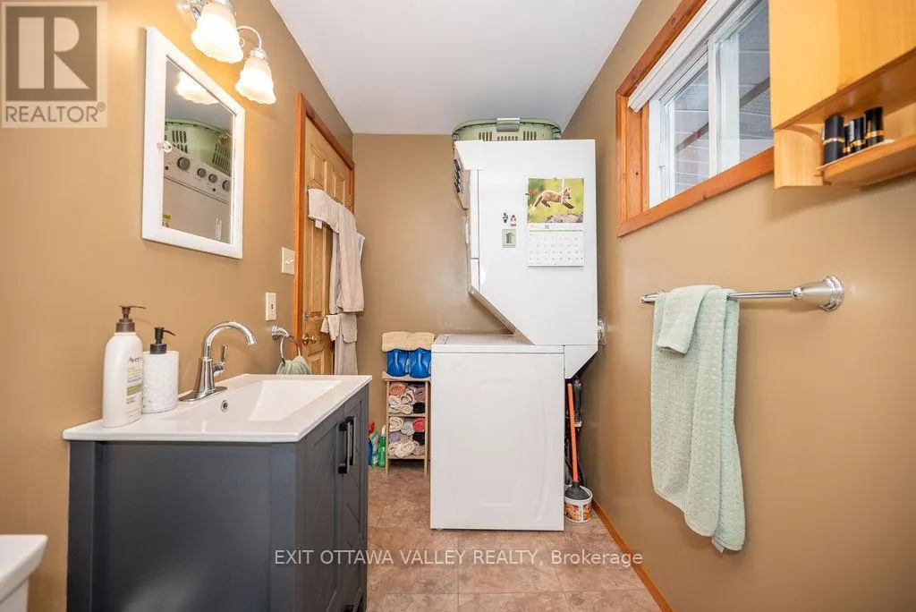 51 MYRLIN WAY