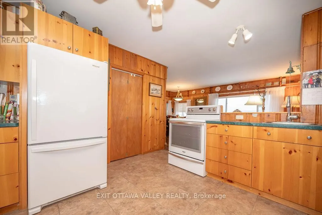51 MYRLIN WAY