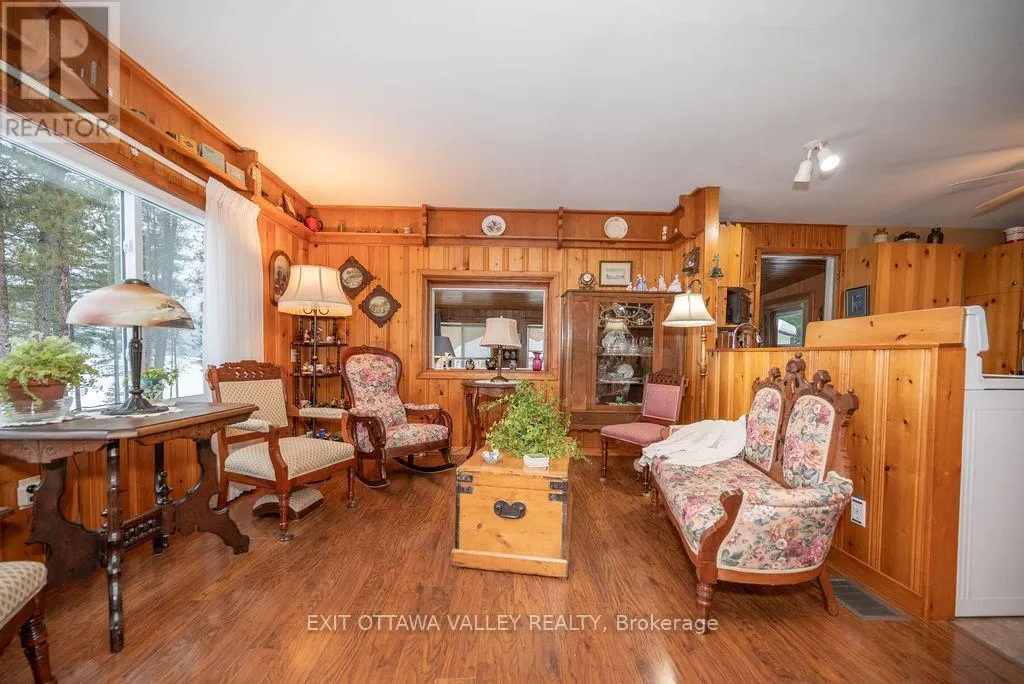 51 MYRLIN WAY