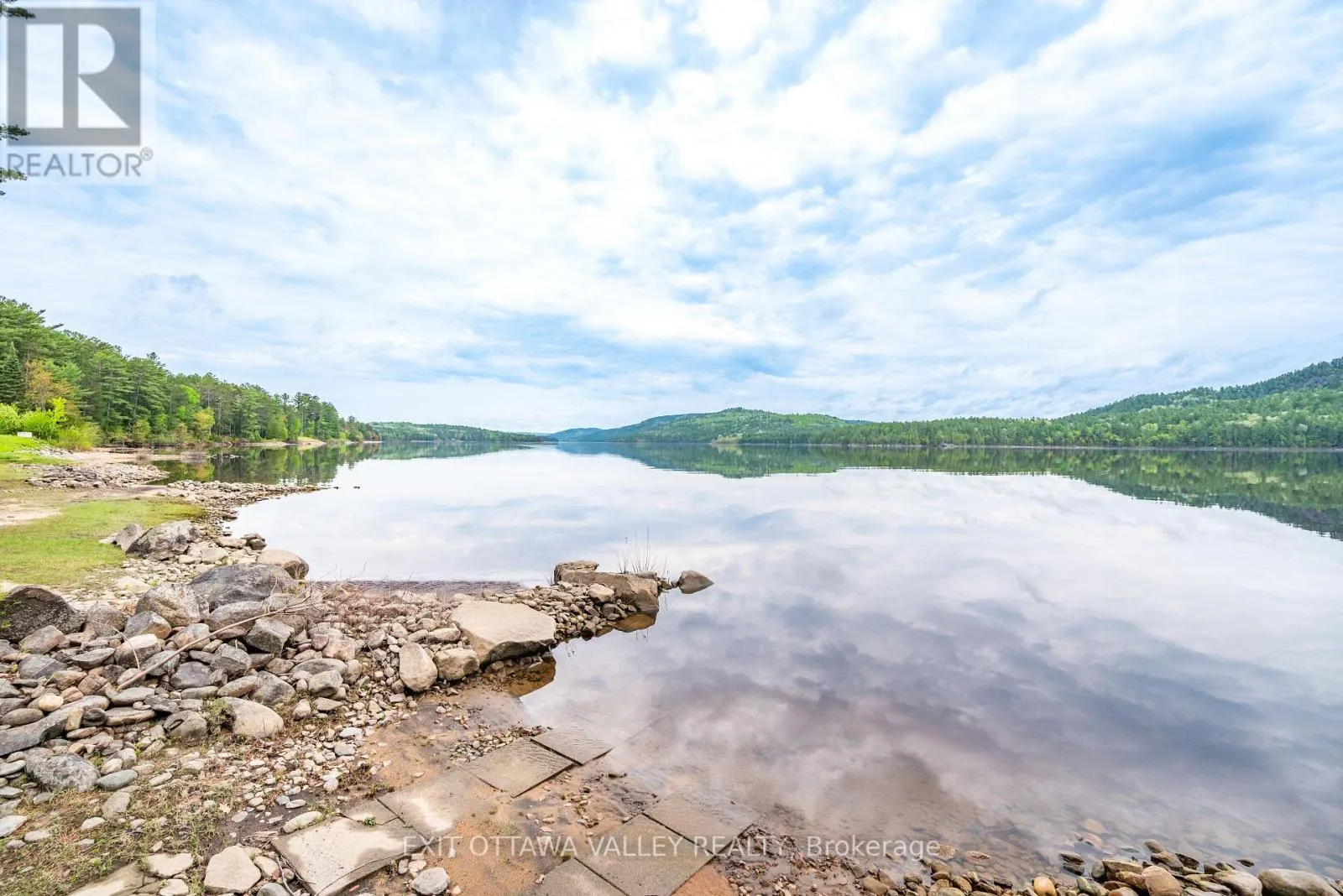 51 MYRLIN WAY