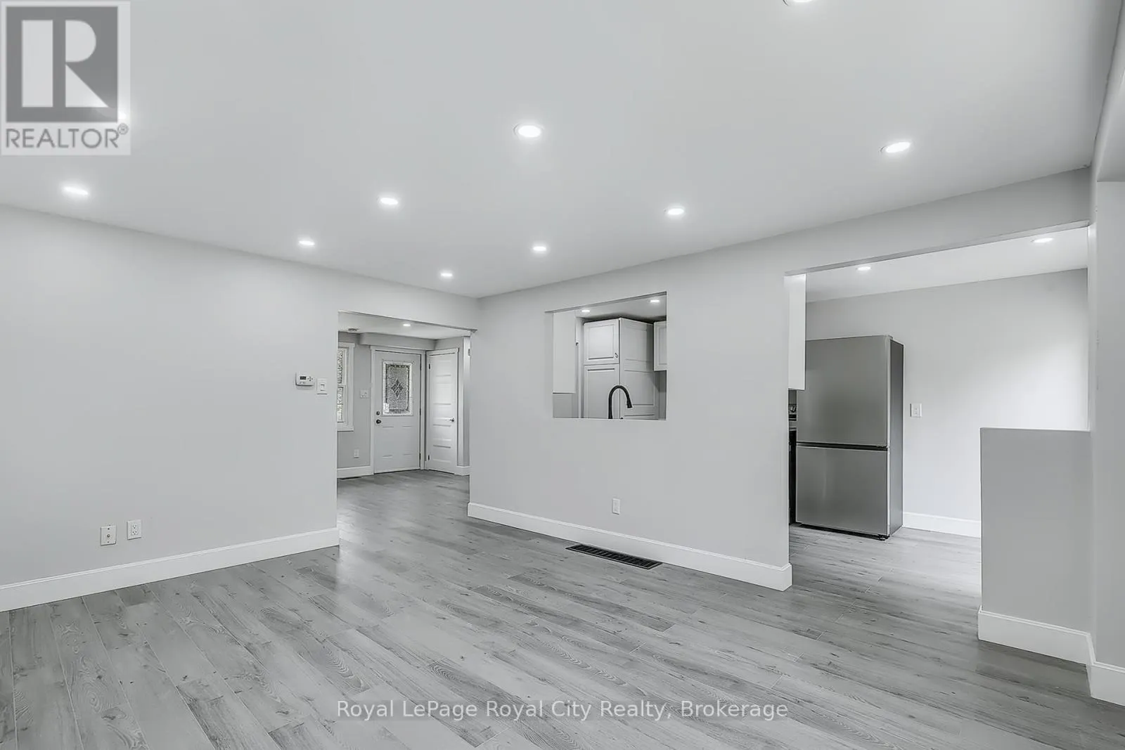 691 COLLEGE AVENUE W