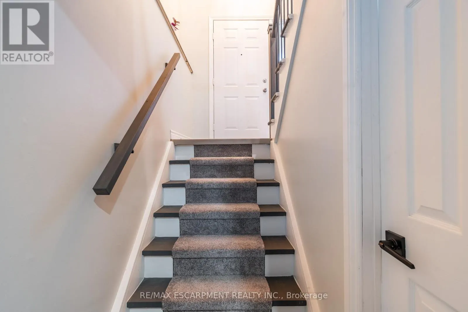 24 AUGUSTA AVENUE