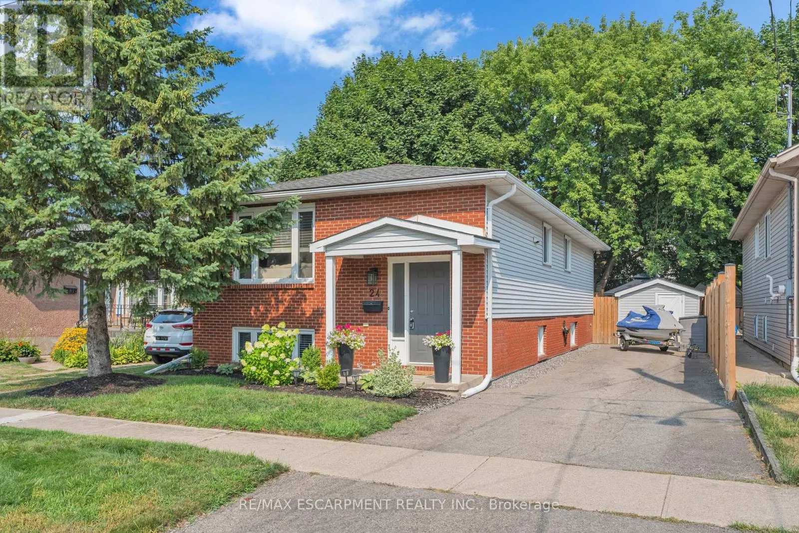 24 AUGUSTA AVENUE