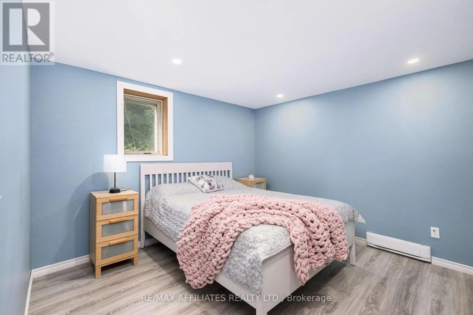 47 GLADSTONE AVENUE