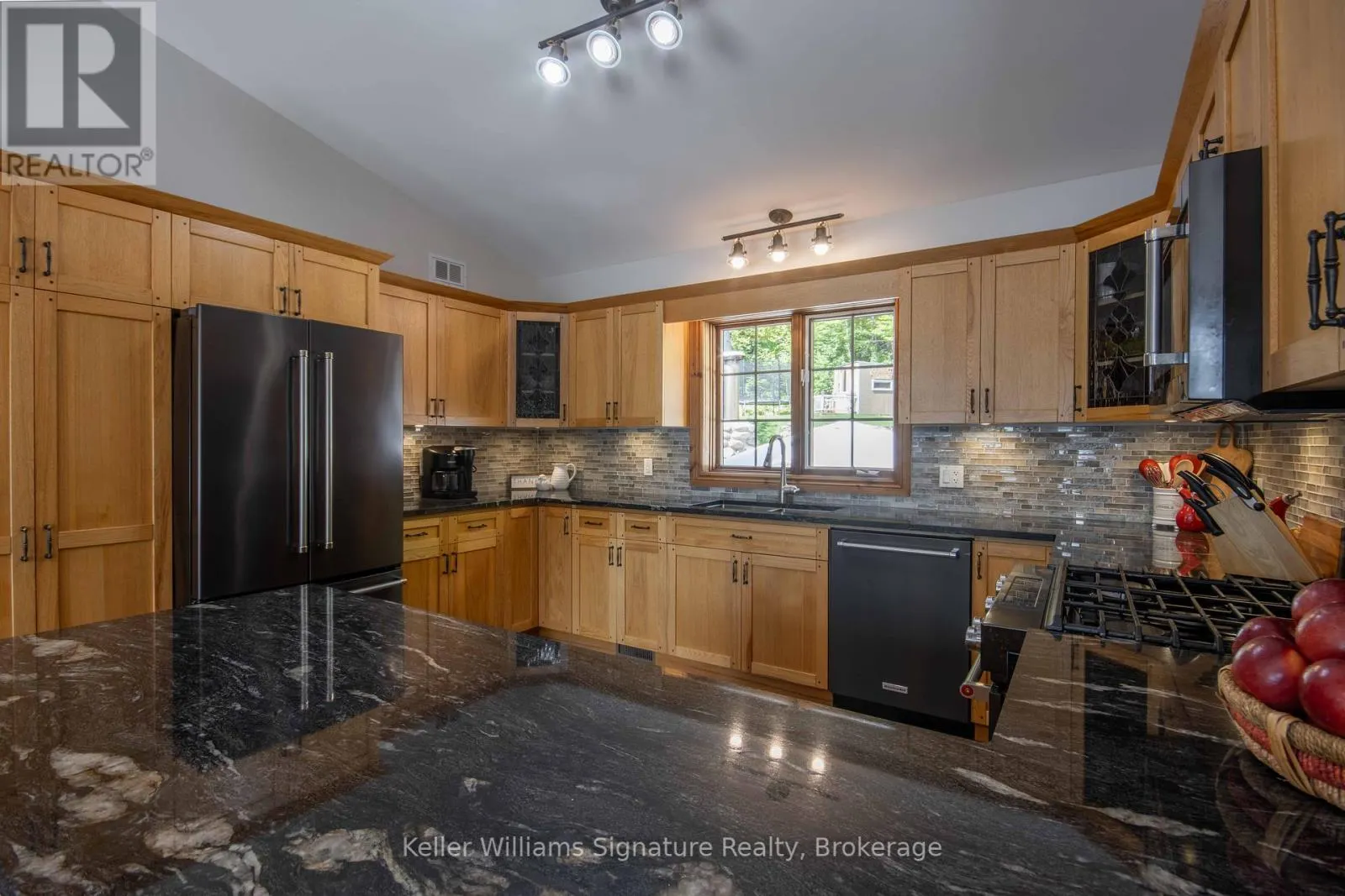 165 LAKESHORE DRIVE