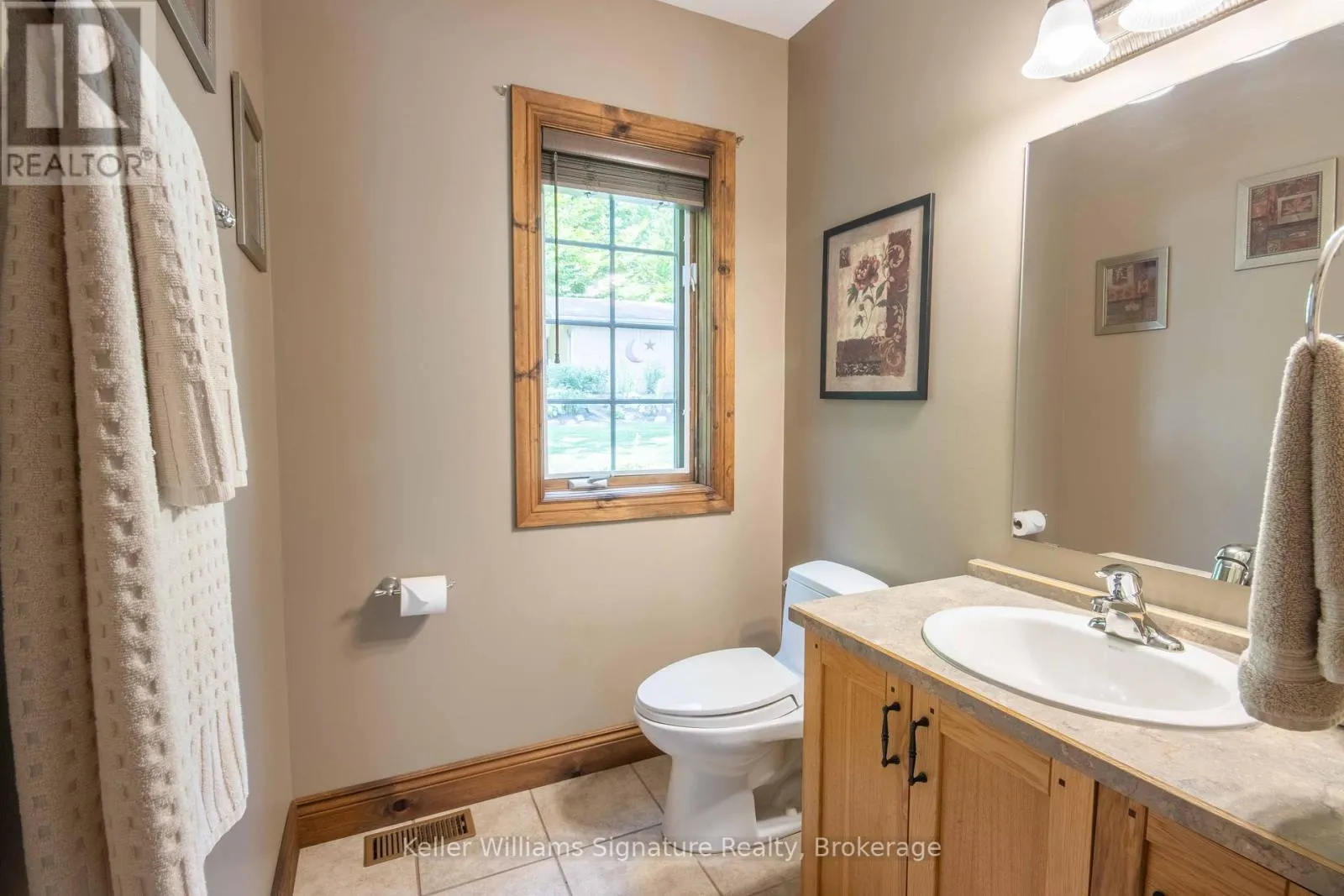 165 LAKESHORE DRIVE
