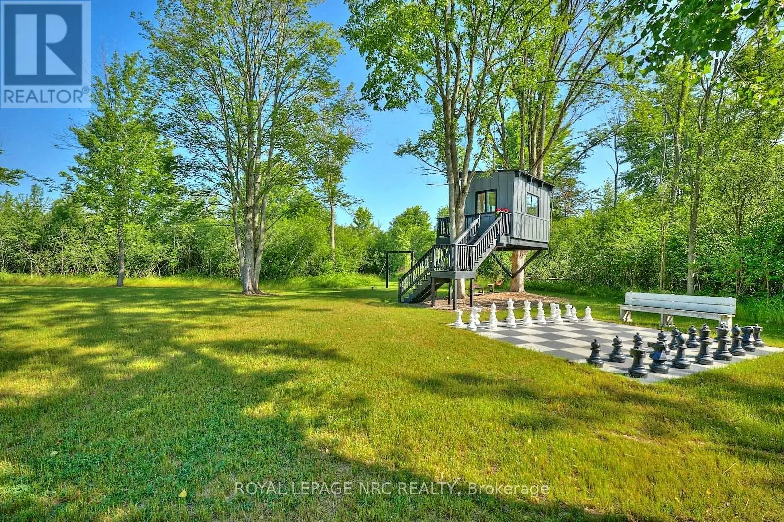 1904 MACDONALD DRIVE