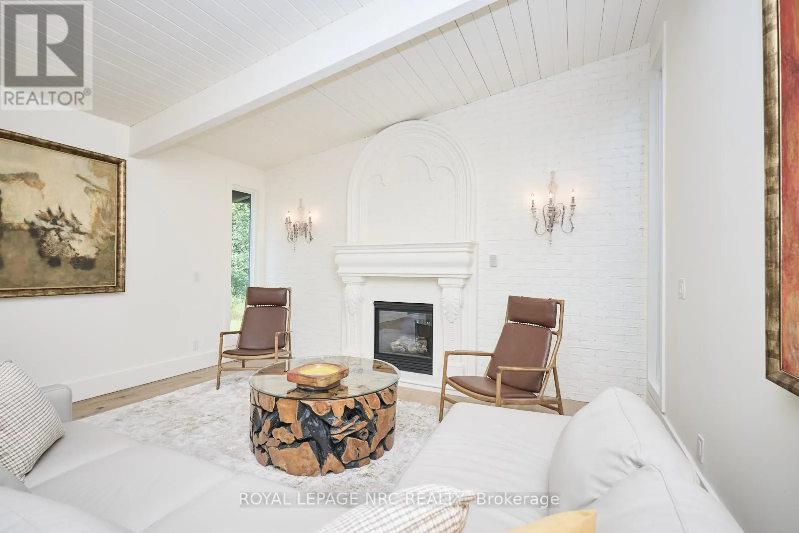 1904 MACDONALD DRIVE