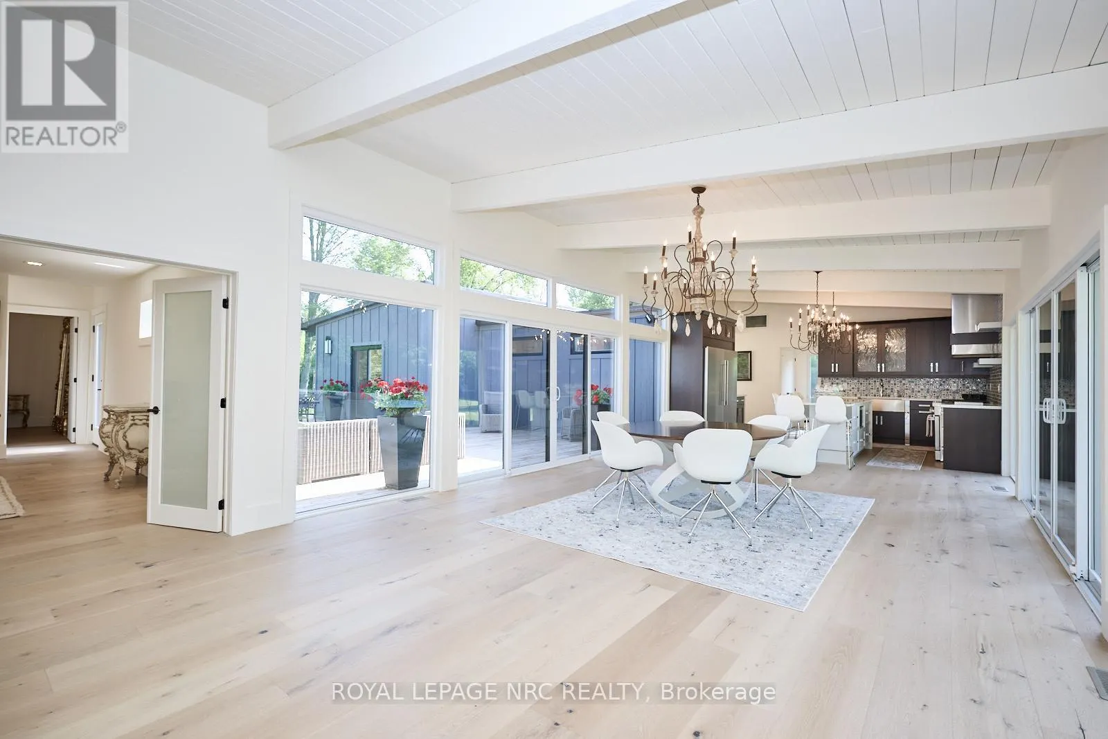 1904 MACDONALD DRIVE