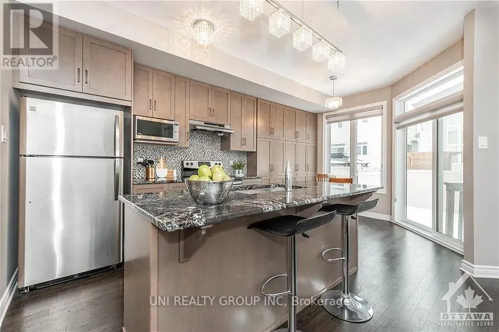 821 LOOSESTRIFE WAY