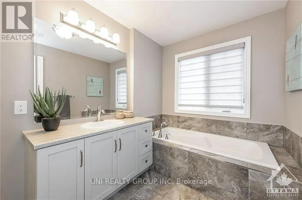 821 LOOSESTRIFE WAY