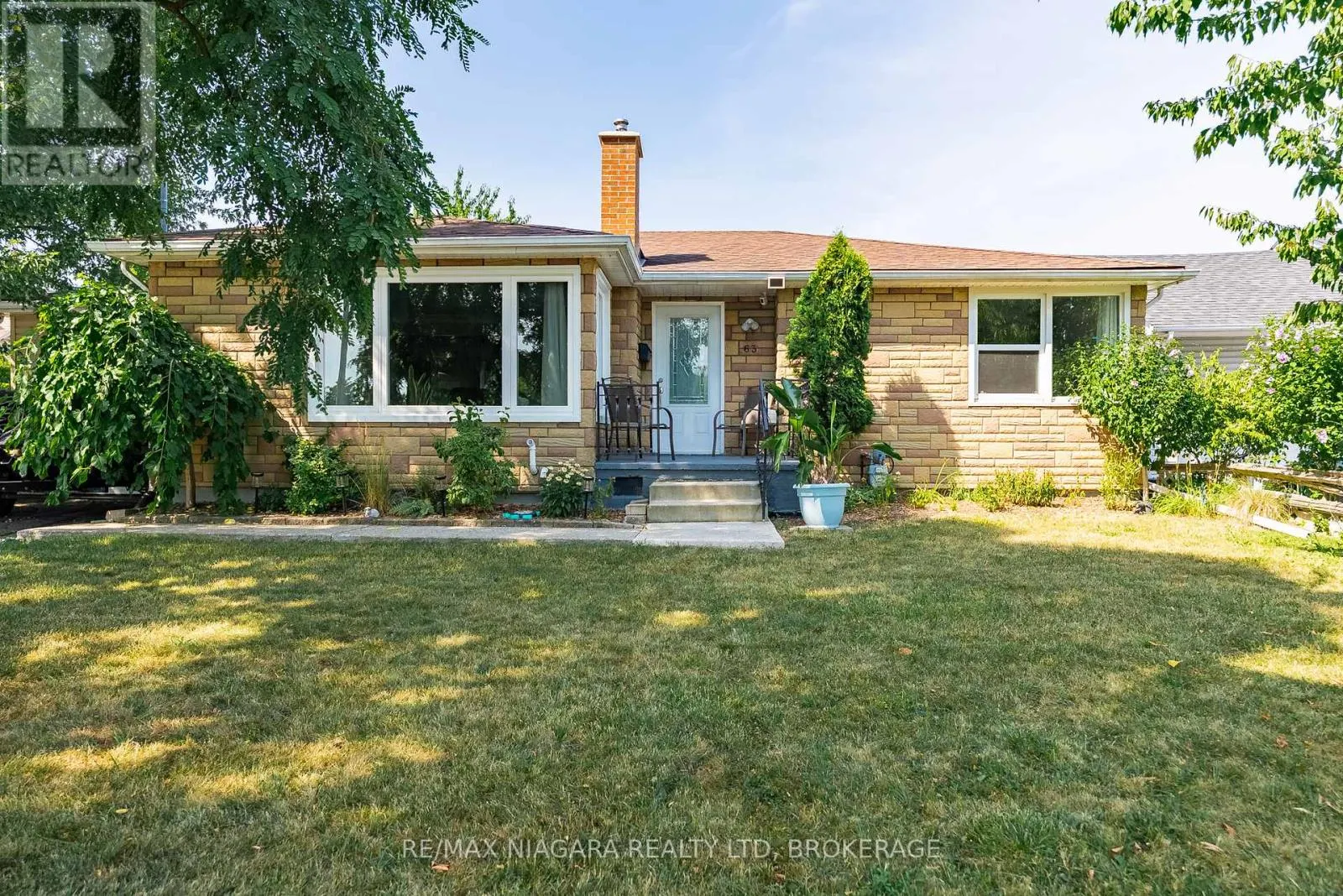 63 MOFFATT STREET