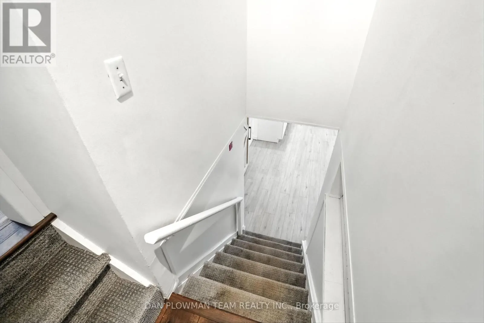10272 COUNTY RD 2 ROAD