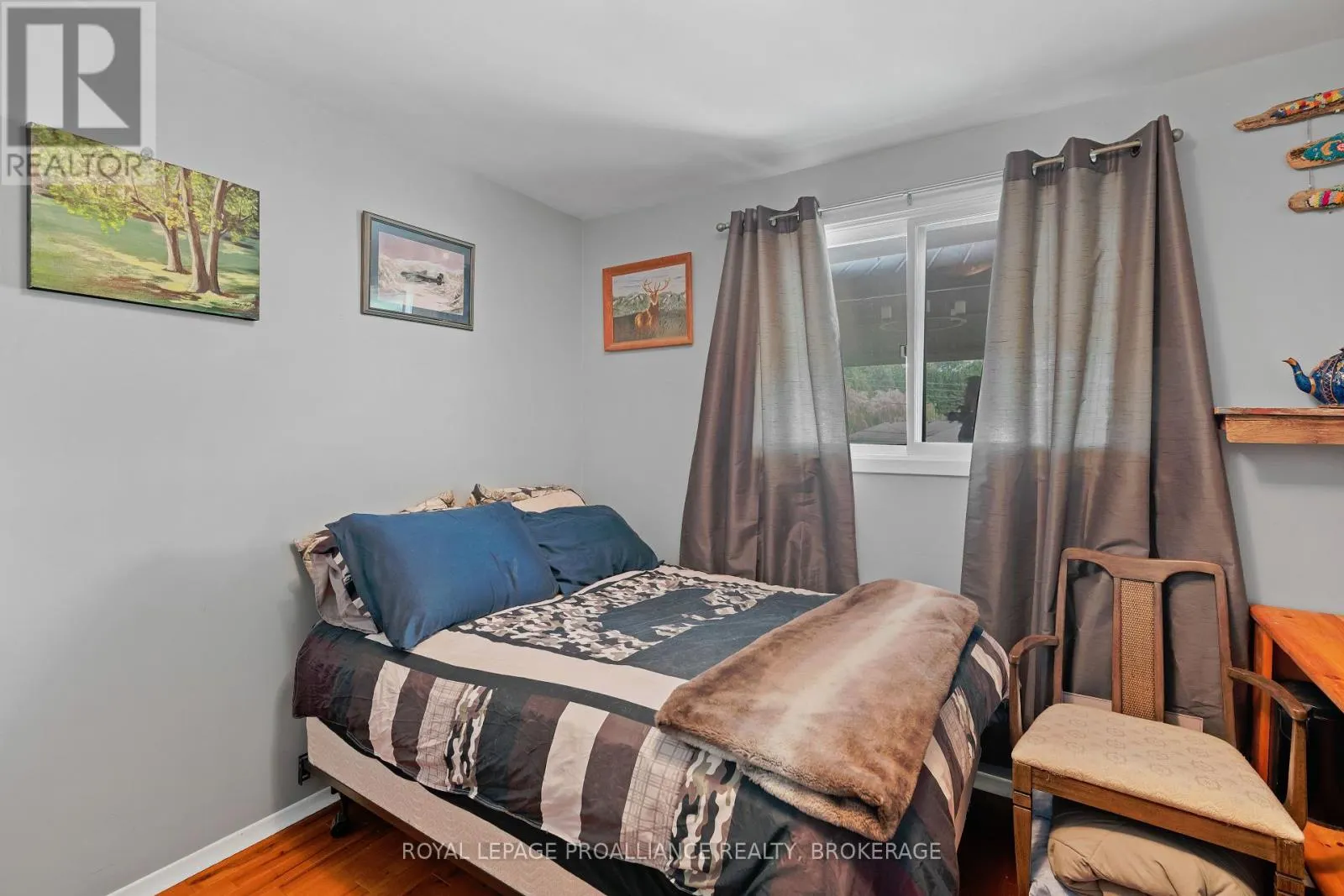 658 COUNTY ROAD 1 E