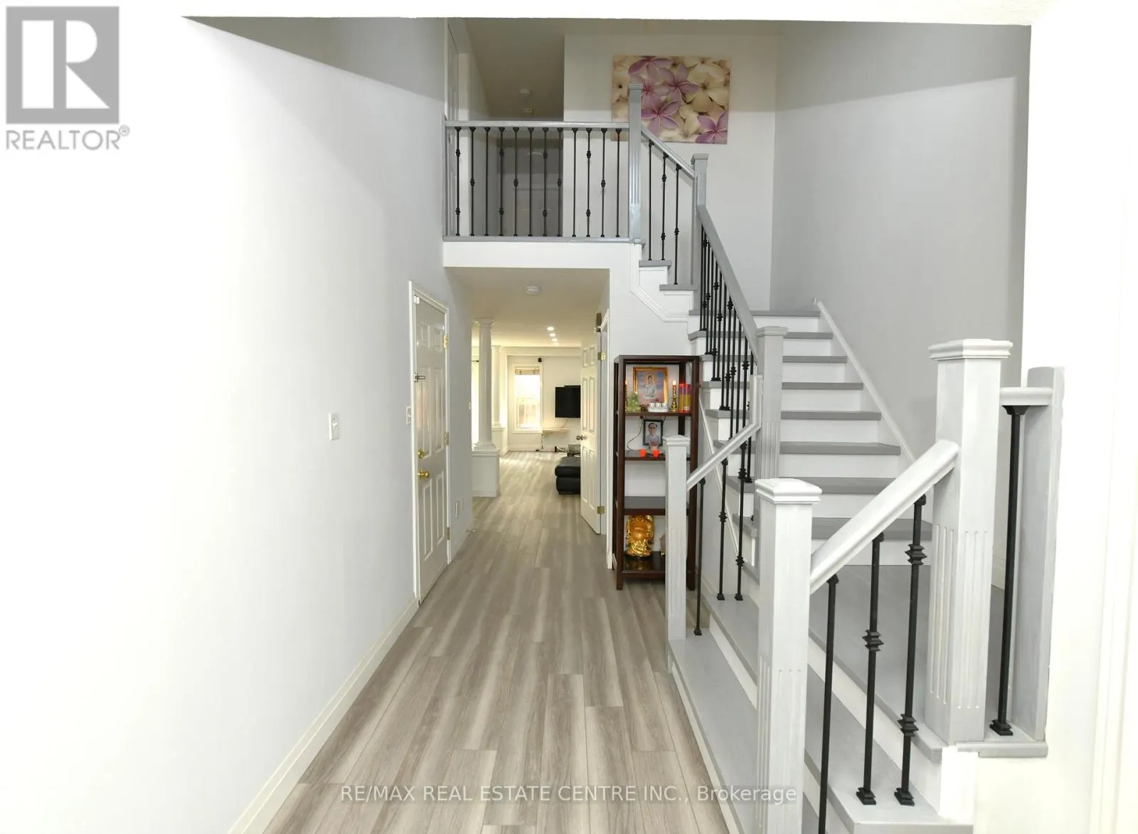 260 BRIDLEWREATH STREET