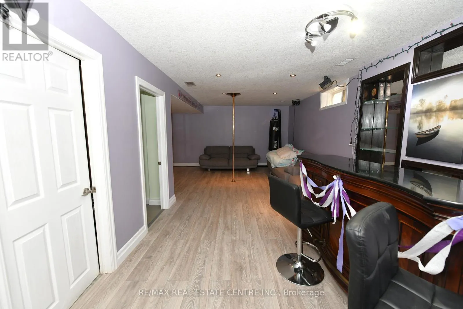 260 BRIDLEWREATH STREET
