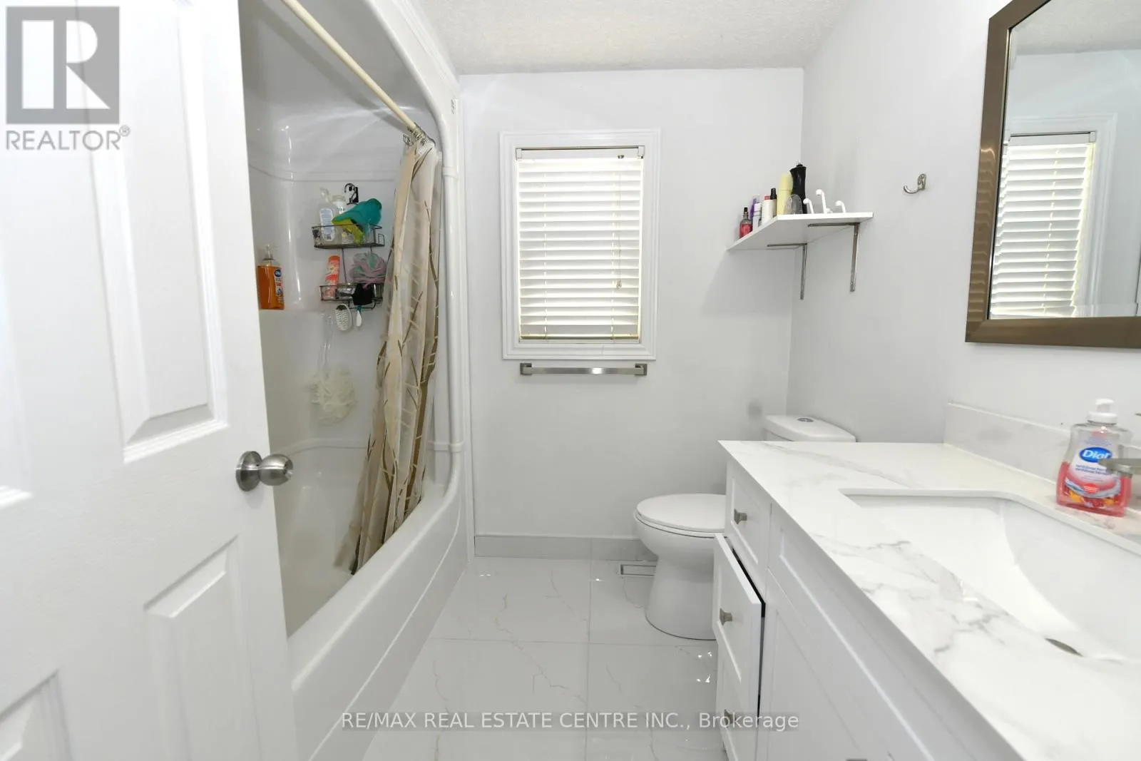 260 BRIDLEWREATH STREET
