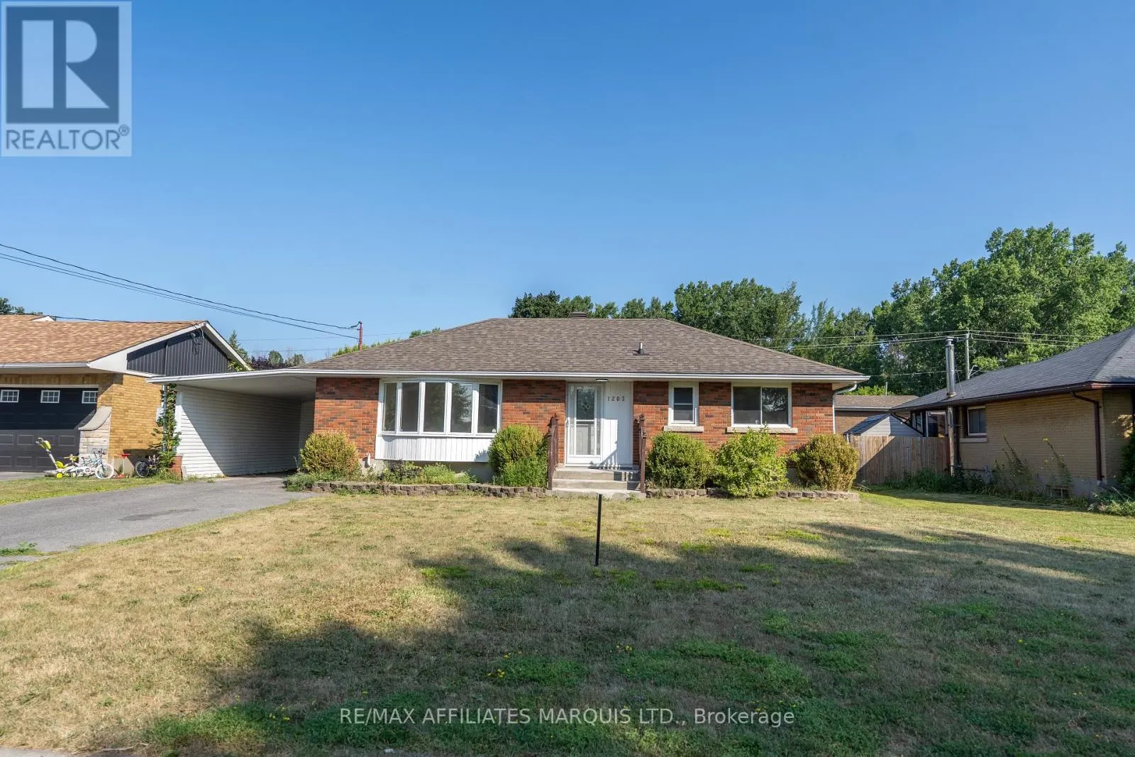 1203 PRINCESS STREET