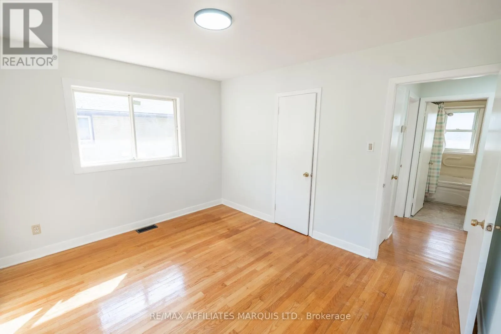 1203 PRINCESS STREET