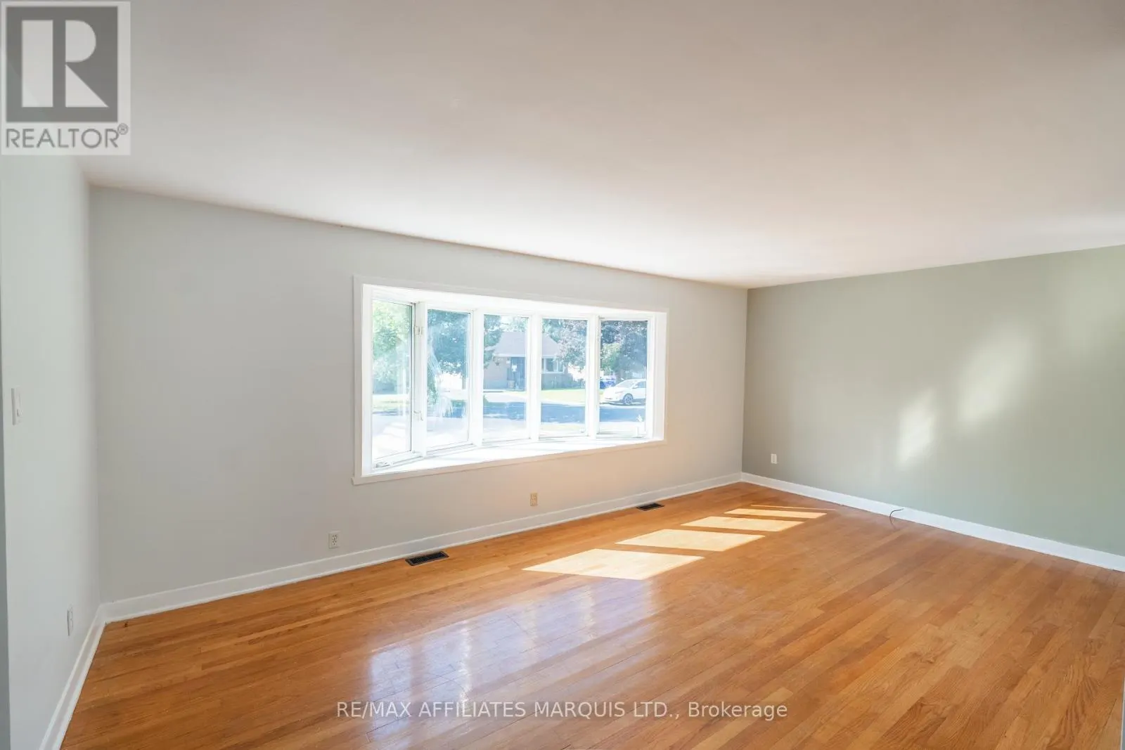 1203 PRINCESS STREET