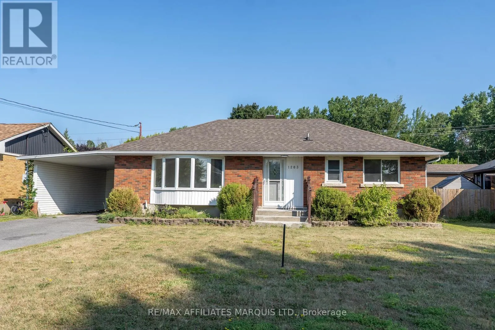 1203 PRINCESS STREET