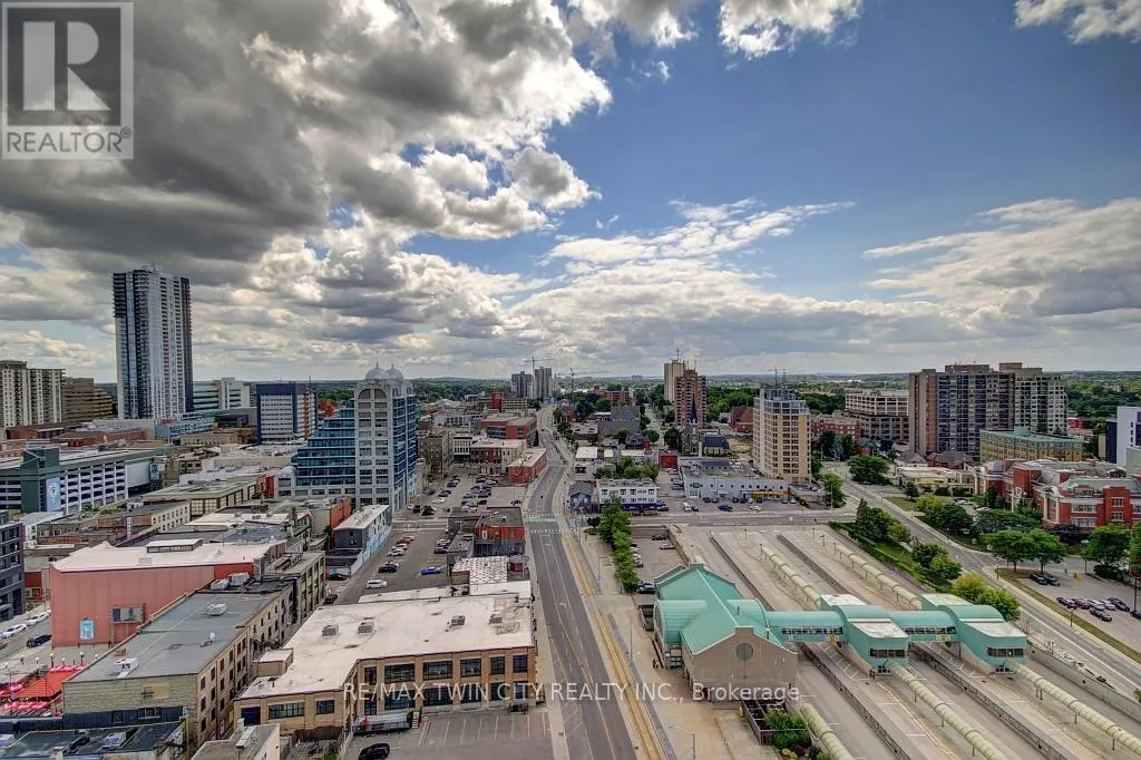 1805 - 60 CHARLES STREET W