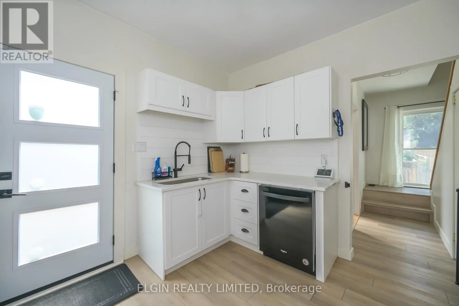 133 BALACLAVA STREET