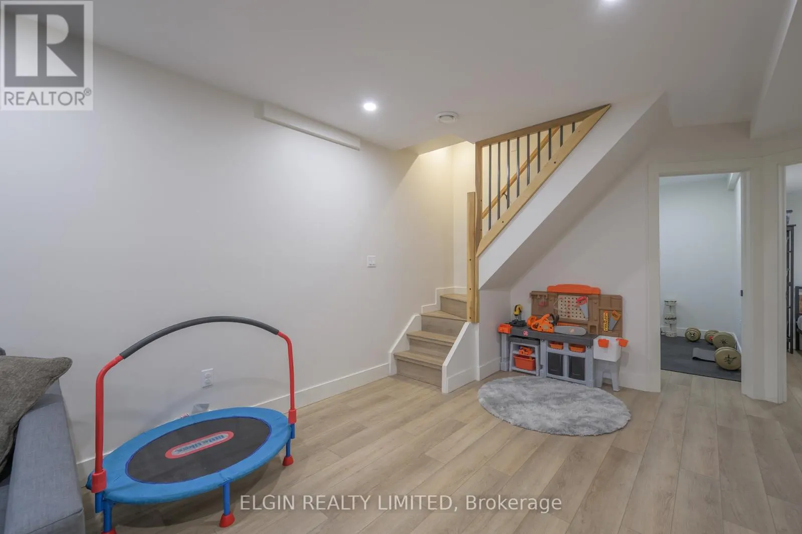 133 BALACLAVA STREET