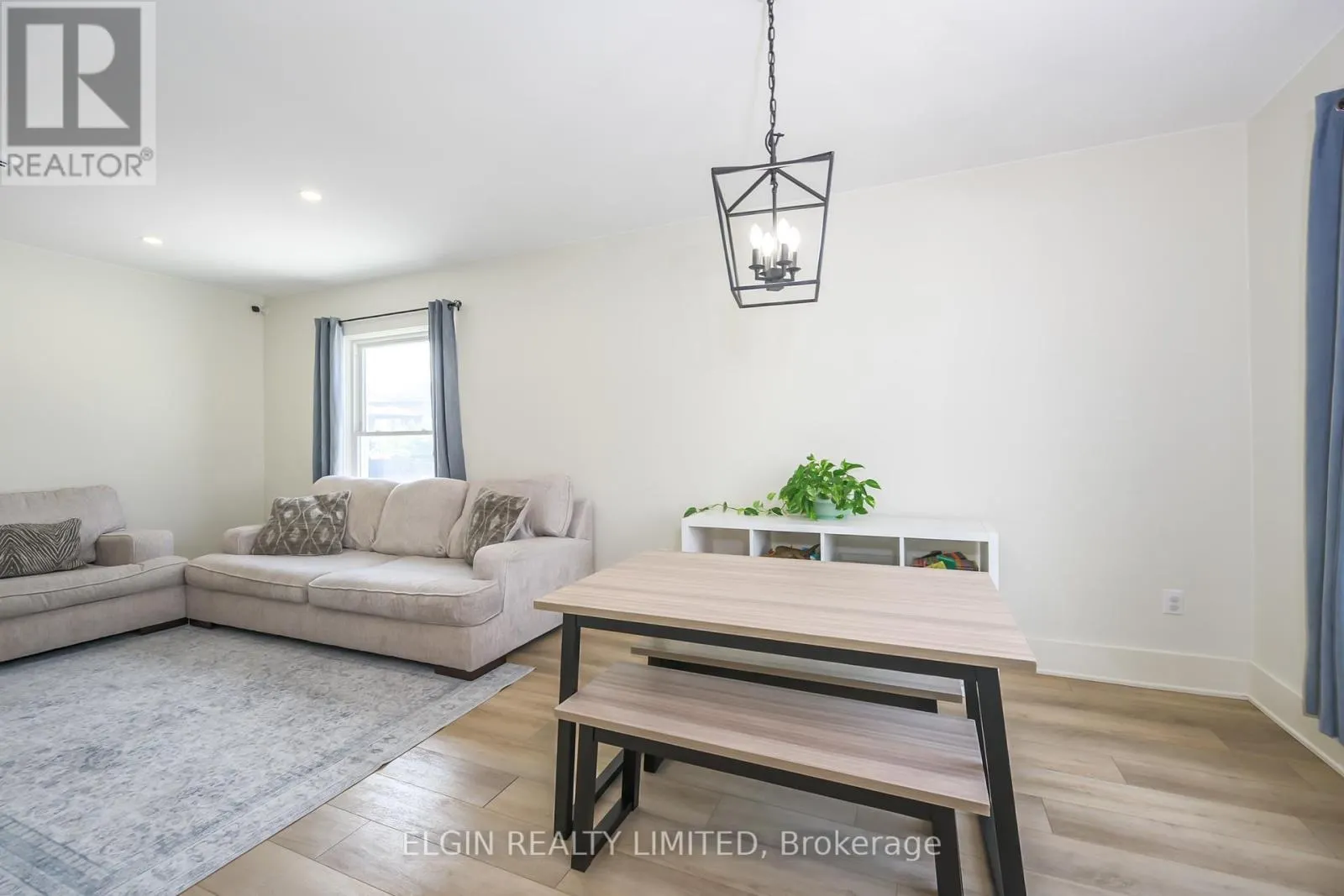 133 BALACLAVA STREET