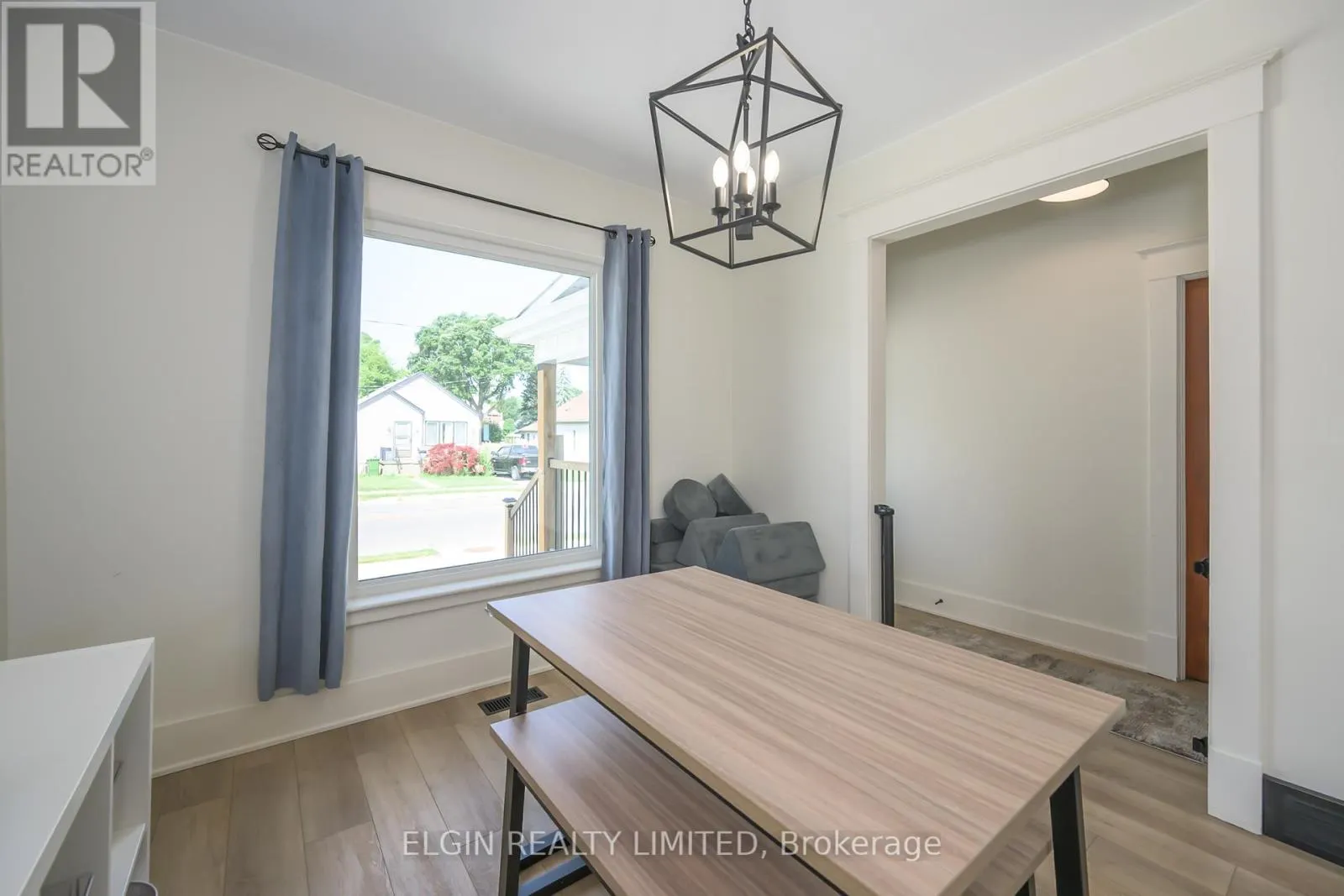 133 BALACLAVA STREET