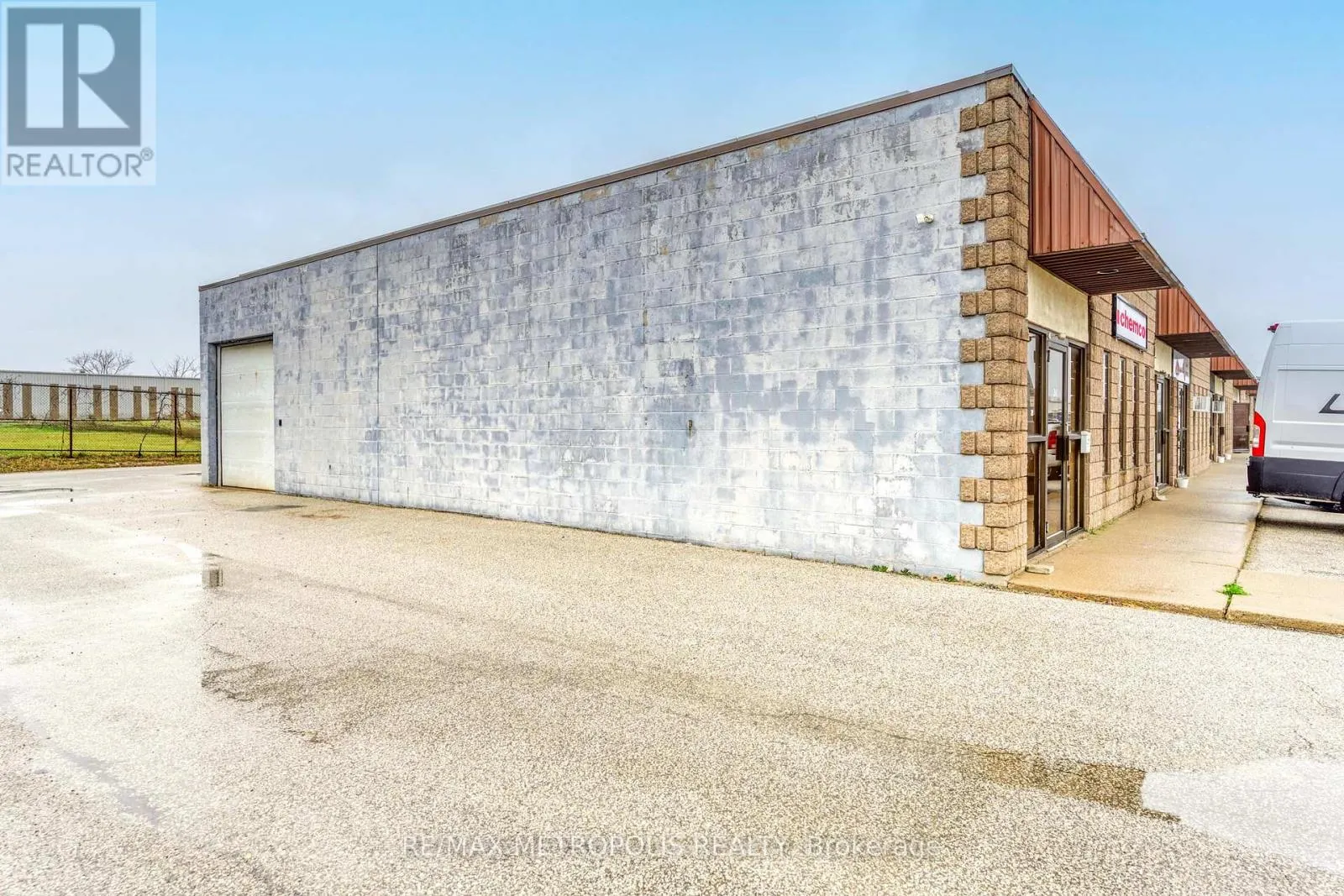 23&24 - 1173 MICHENER ROAD