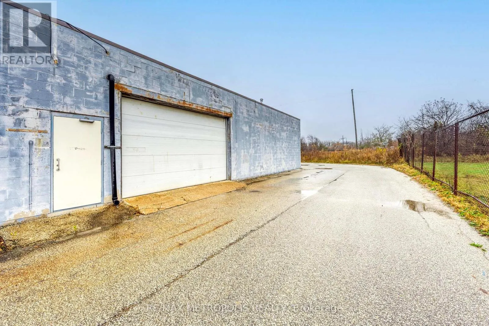 23&24 - 1173 MICHENER ROAD