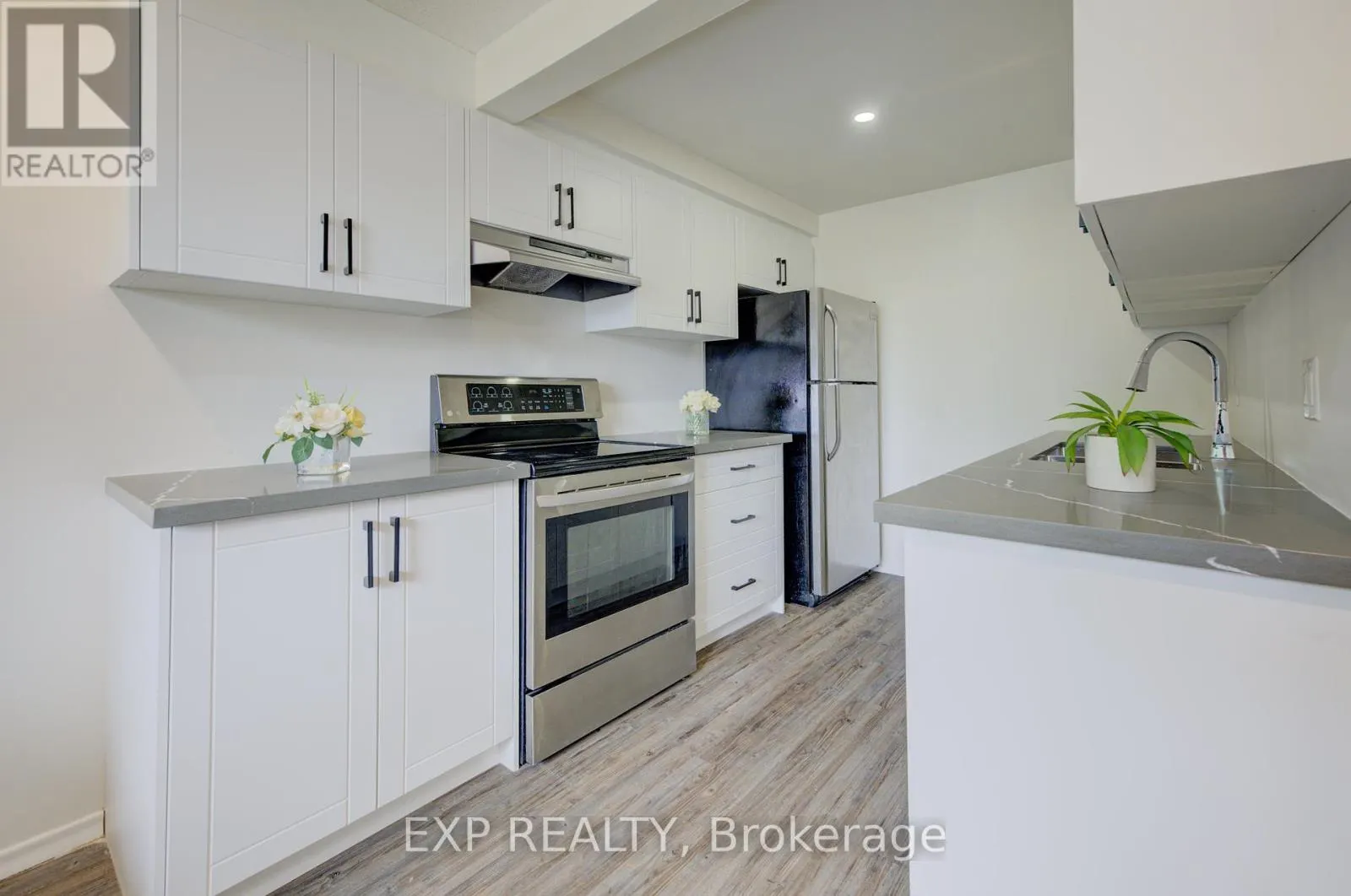 9 - 280 THALER AVENUE