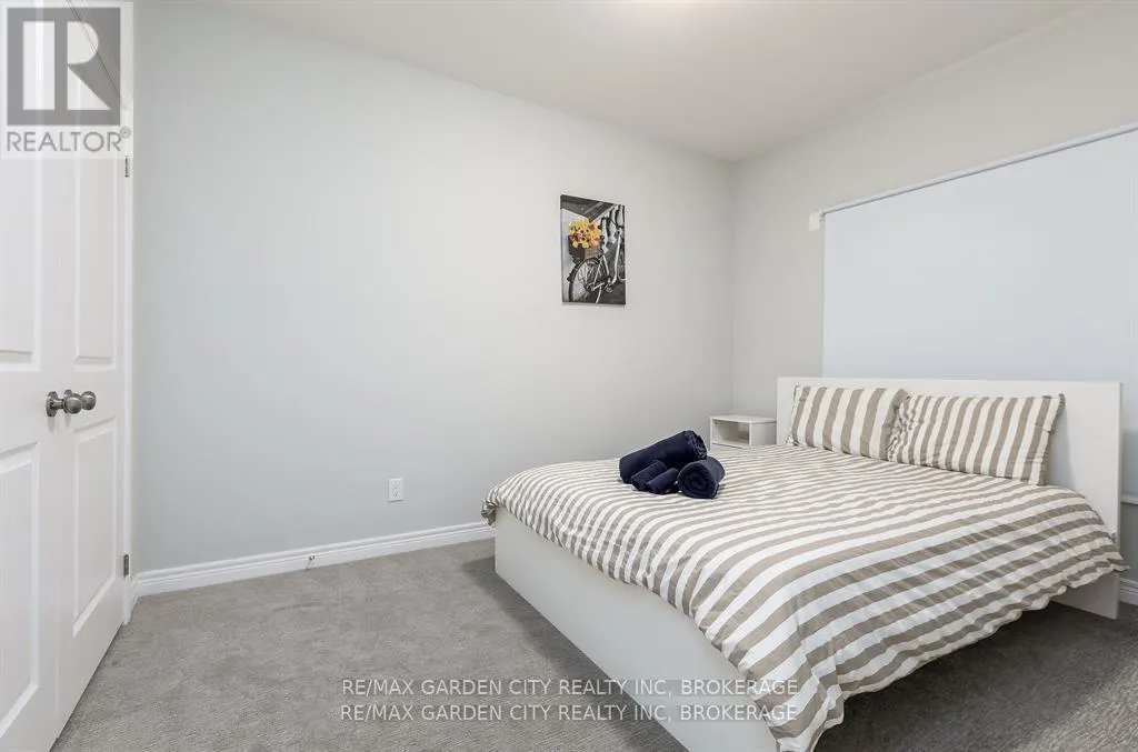 34 BOUNTY AVENUE