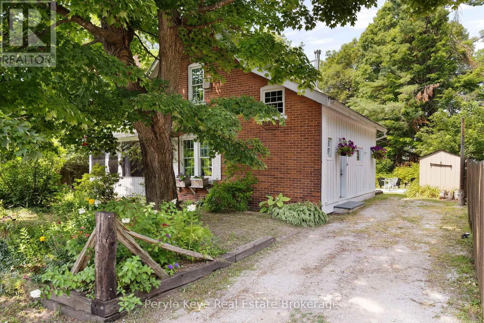 9 KING STREET