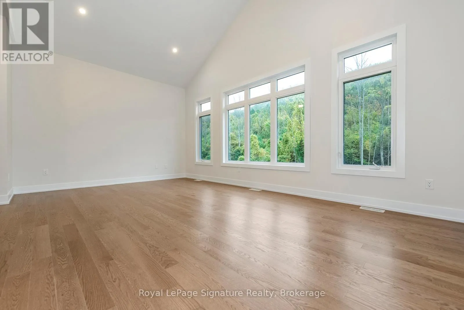 124 DOROTHY DRIVE