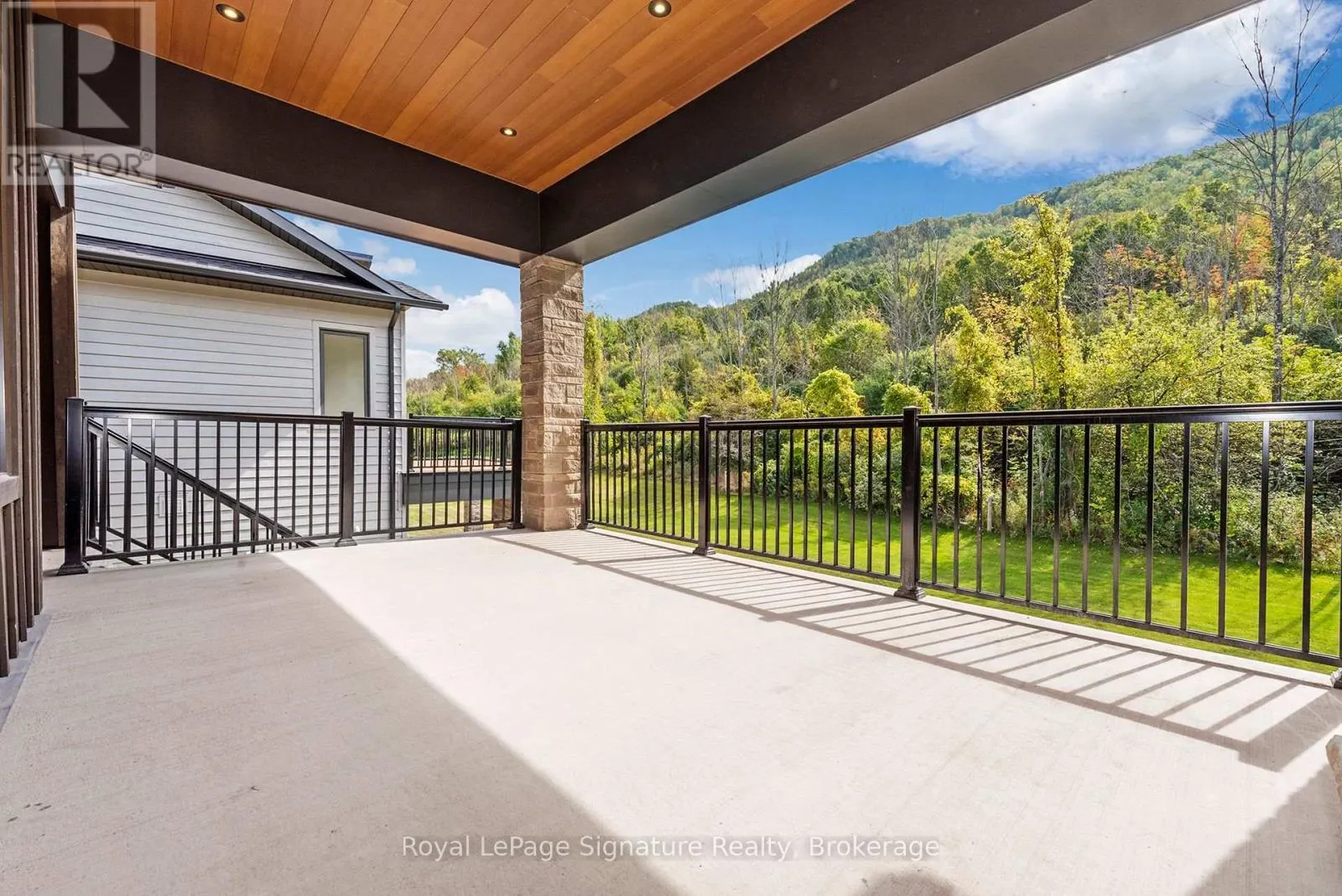124 DOROTHY DRIVE