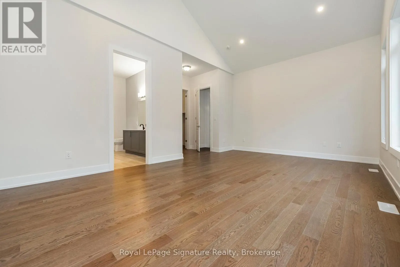 124 DOROTHY DRIVE