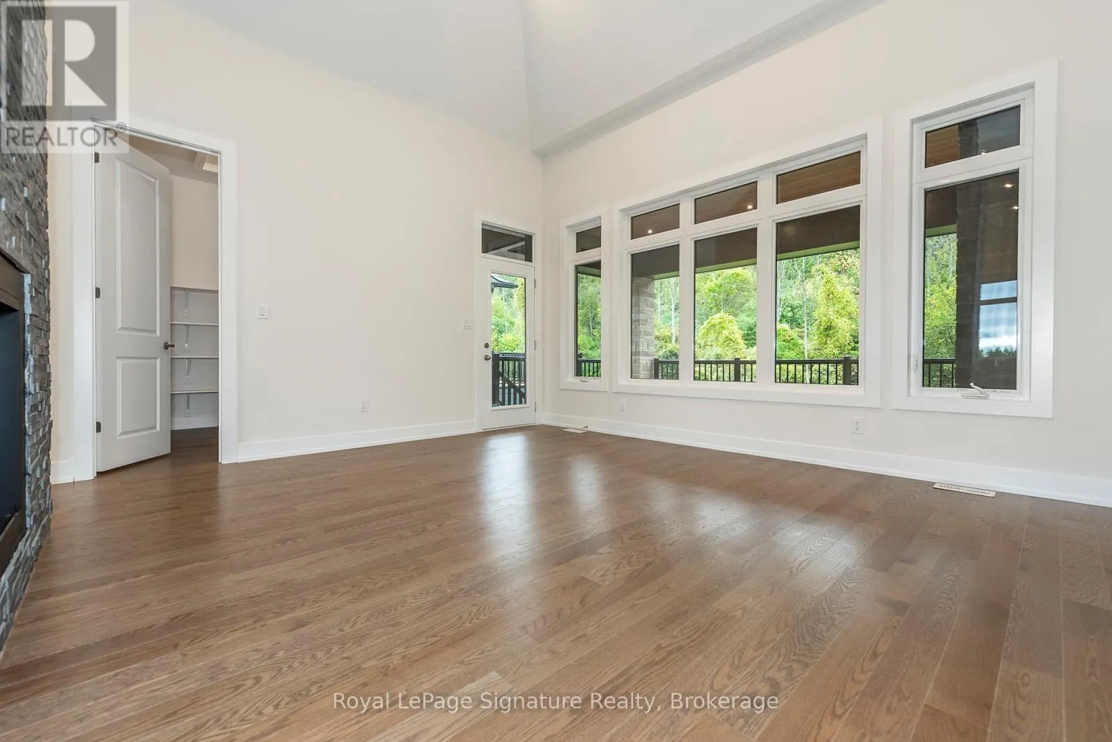 124 DOROTHY DRIVE