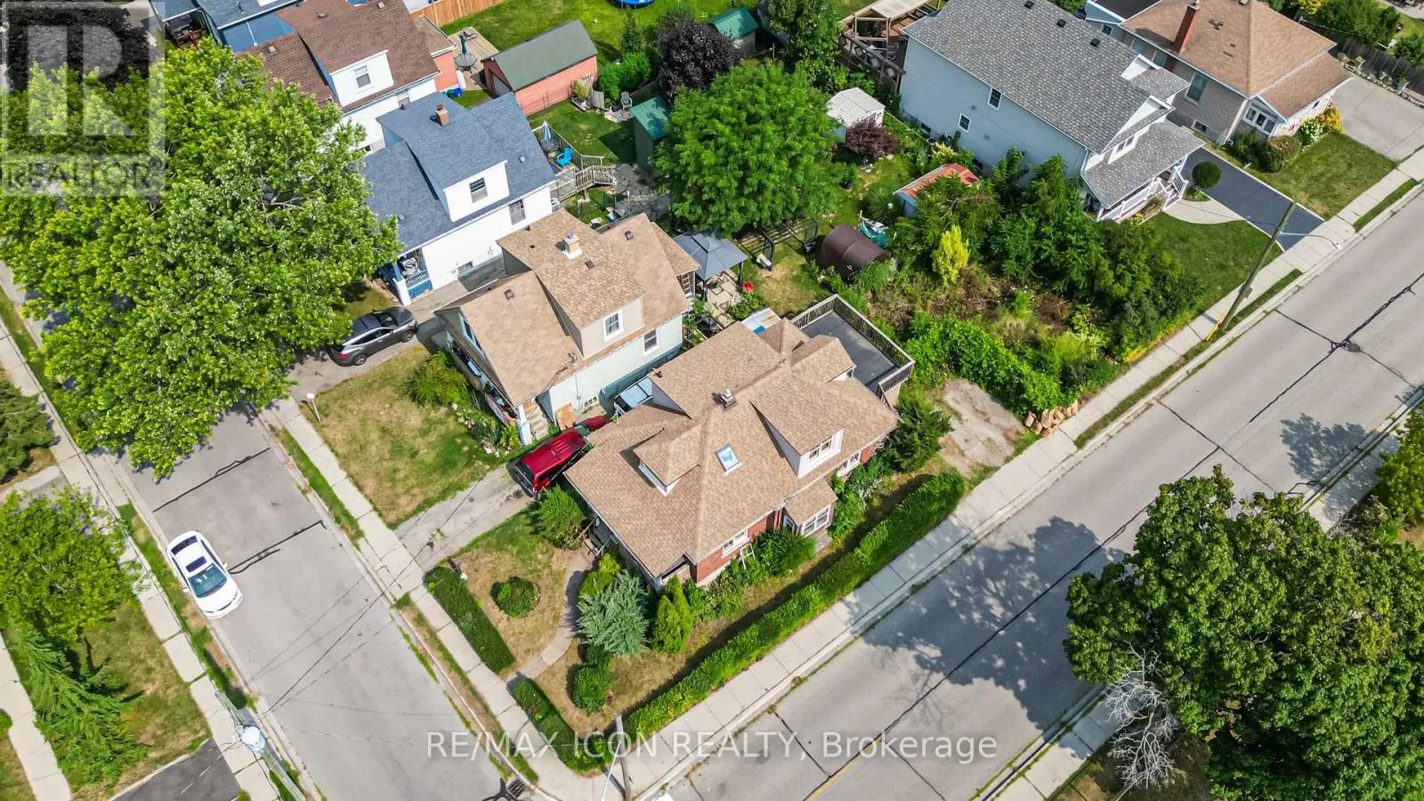 999 VINE STREET