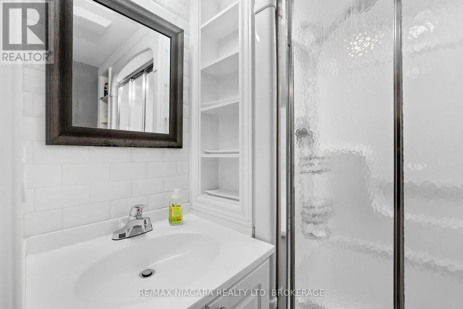 2969-2971 PORTAGE ROAD