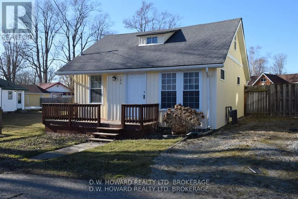 186 LOOMIS CRESCENT