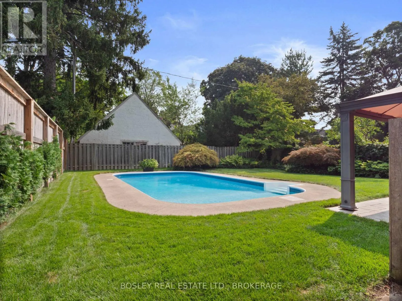 36 WOODRUFF AVENUE