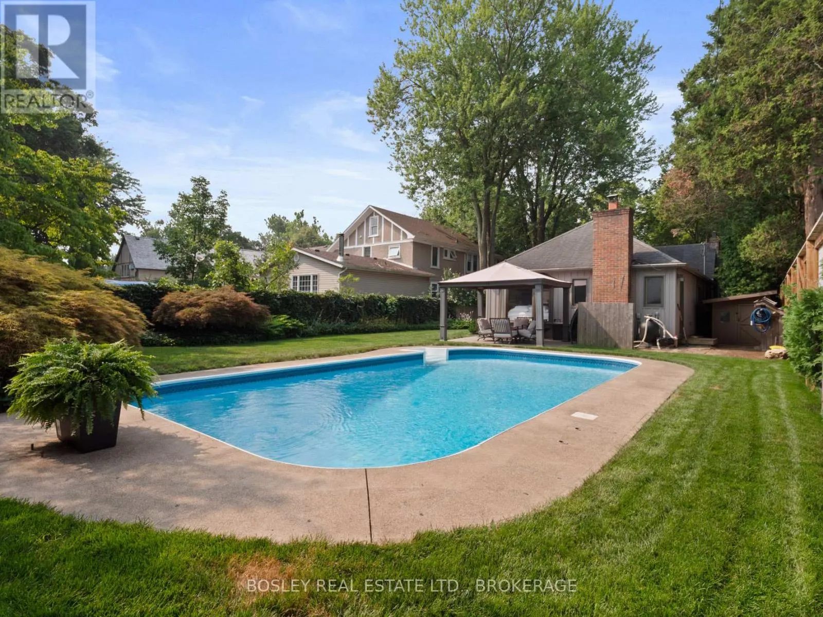 36 WOODRUFF AVENUE