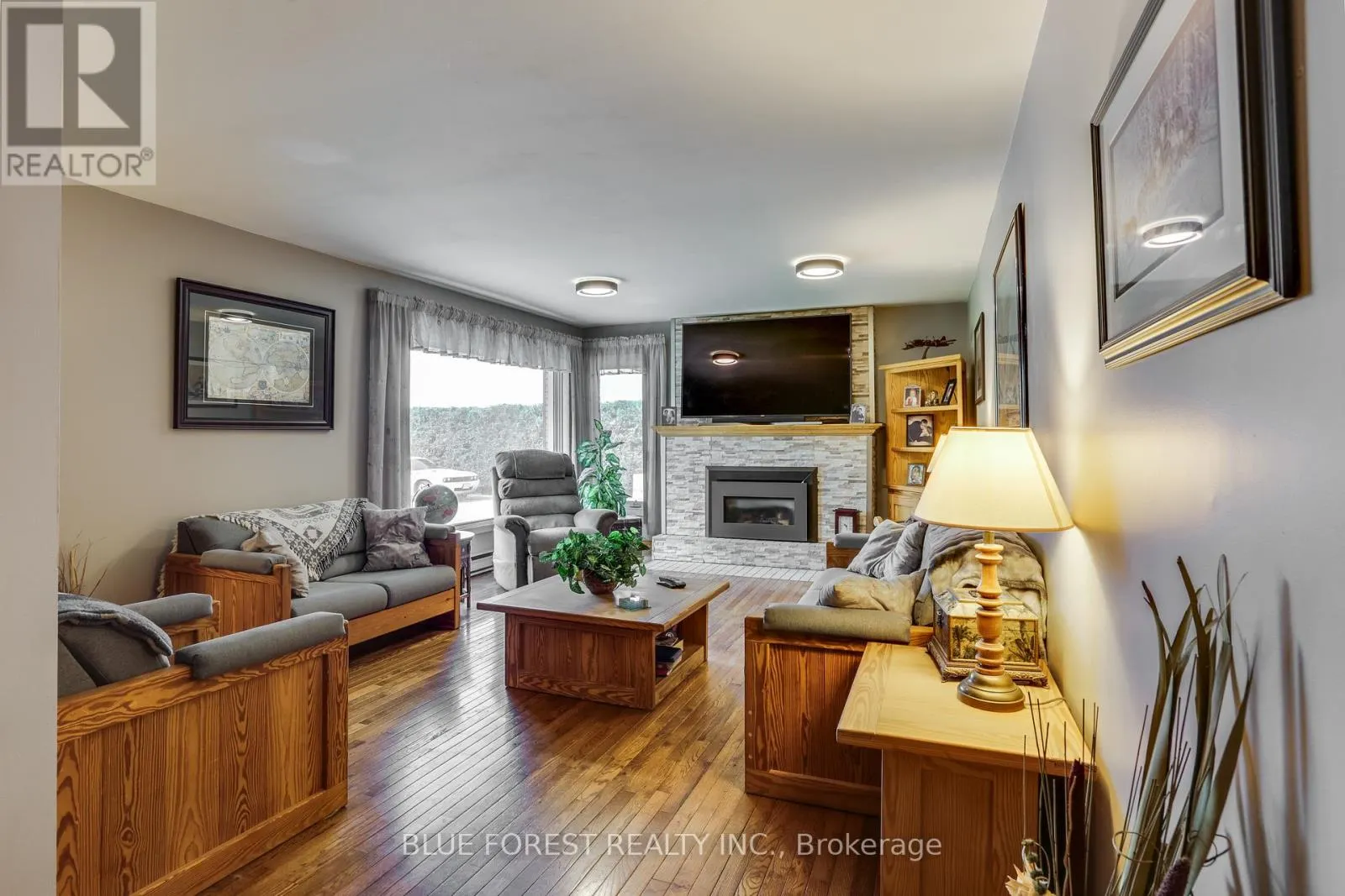 186 CRAMPTON DRIVE