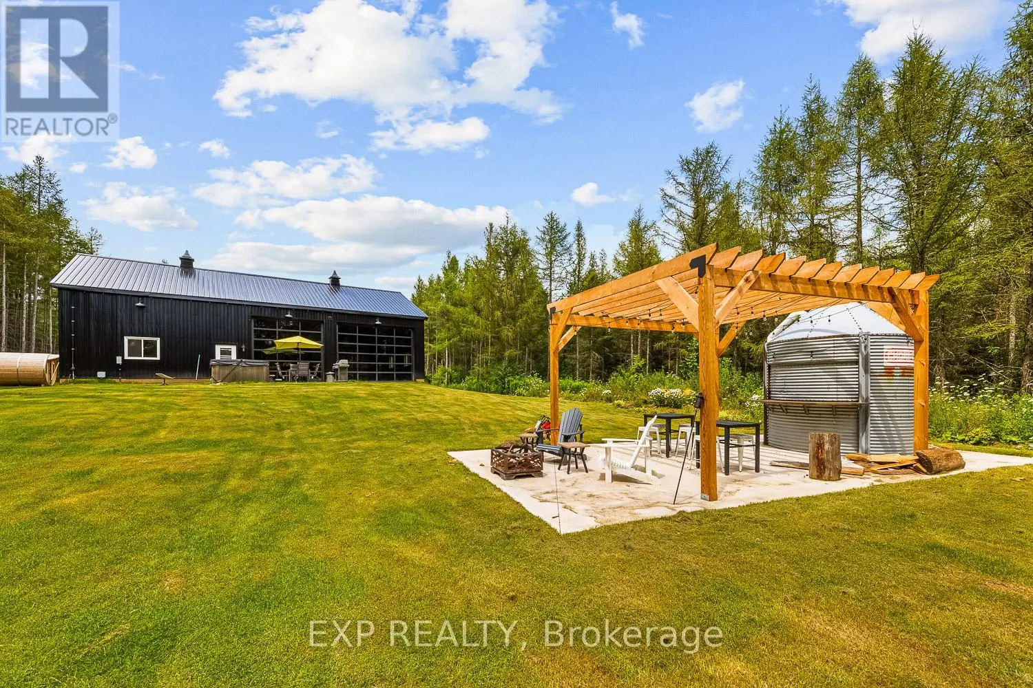 9307 SIDEROAD 9 SIDE ROAD